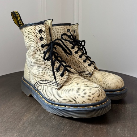 Dr Martens 1460 - Size 8 (UK 6) - Beige Snakeskin - Vintage - Made in England - Picture 1 of 11